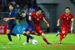 Mơ thấy đá bóng